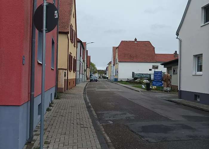 Naturfreunde Speyer 2P, Altrheinnahe, Hundefreundlich